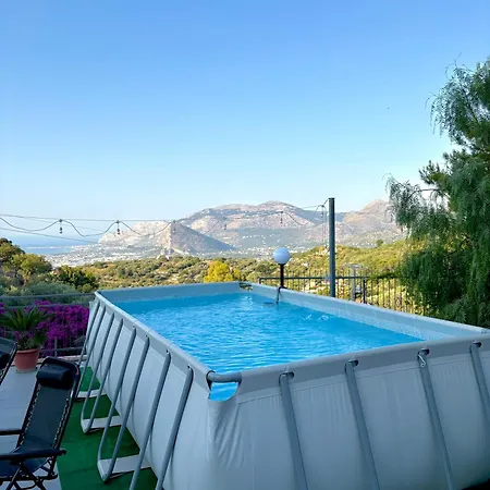 Vakantiehuis Falco Carini