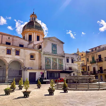 בית נופש Falco *