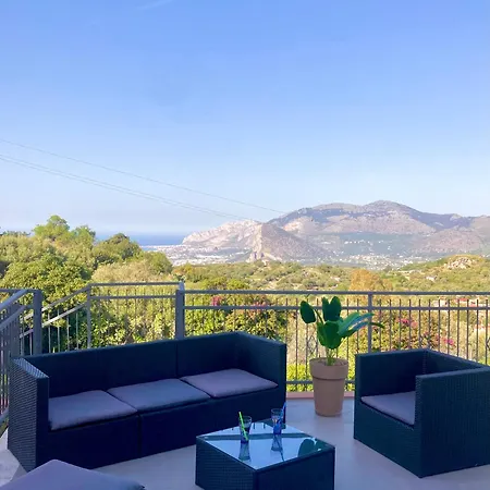 Falco * קאריני